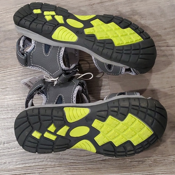 Cherokee Closed Toe Parry Sandals Size 2 - Picture 6 of 6